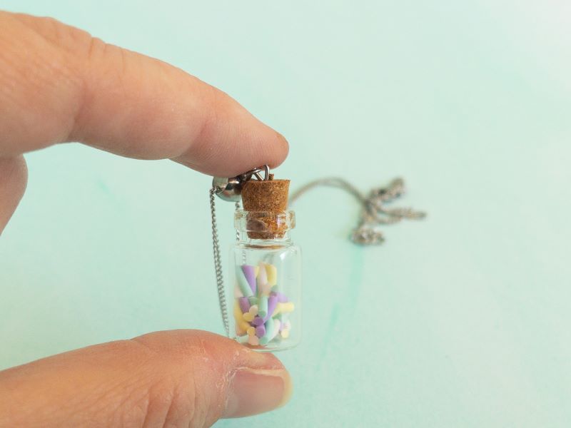 Collier Fiole en verre guimauve – Image 8
